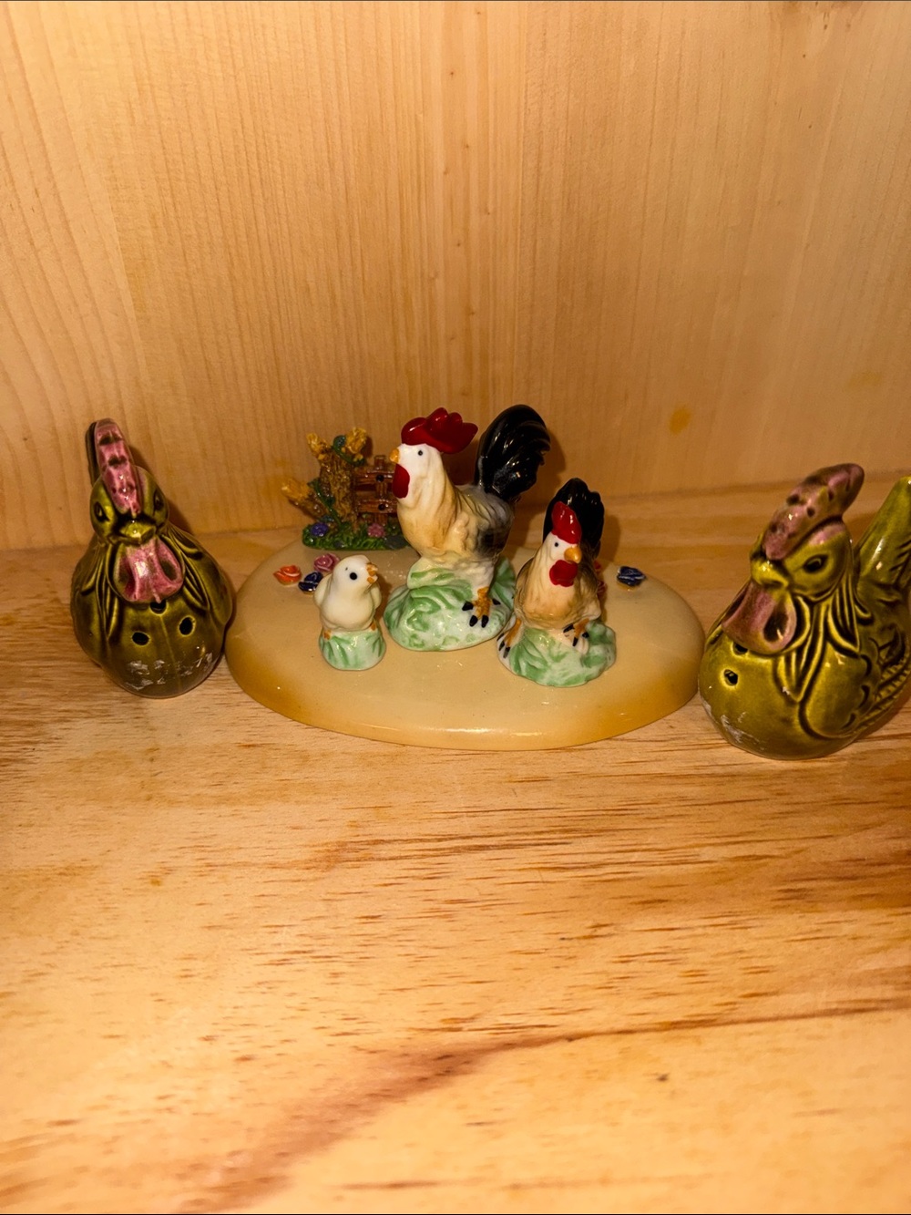 Ceramic Rooster and Chick Figurine Set and salt pepper and Multicolor